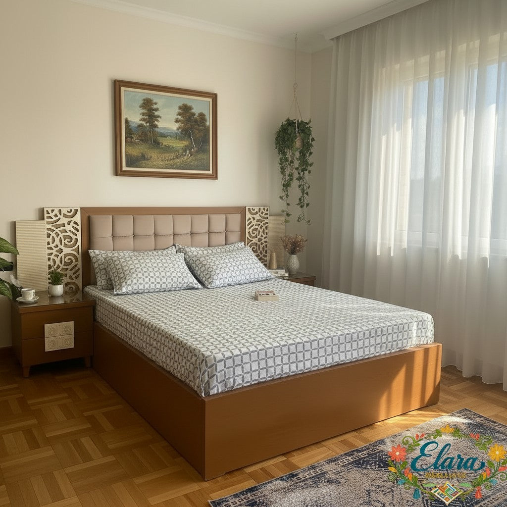 Azure Lattice Bedsheet  طقم ملاءات الشبكة الأزرق